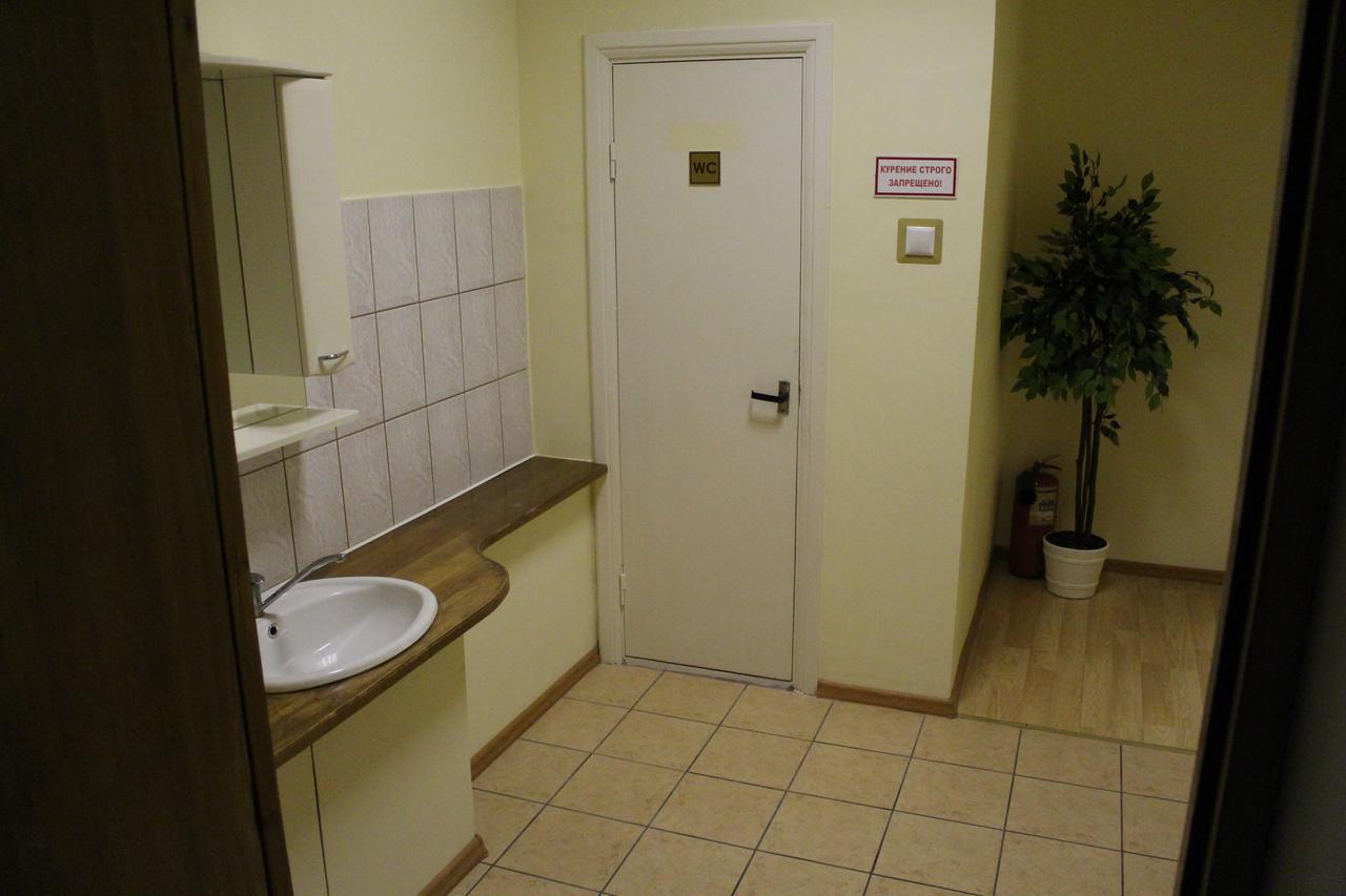 Rooms For Rent On Vokzal เบรสต์ ภายนอก รูปภาพ