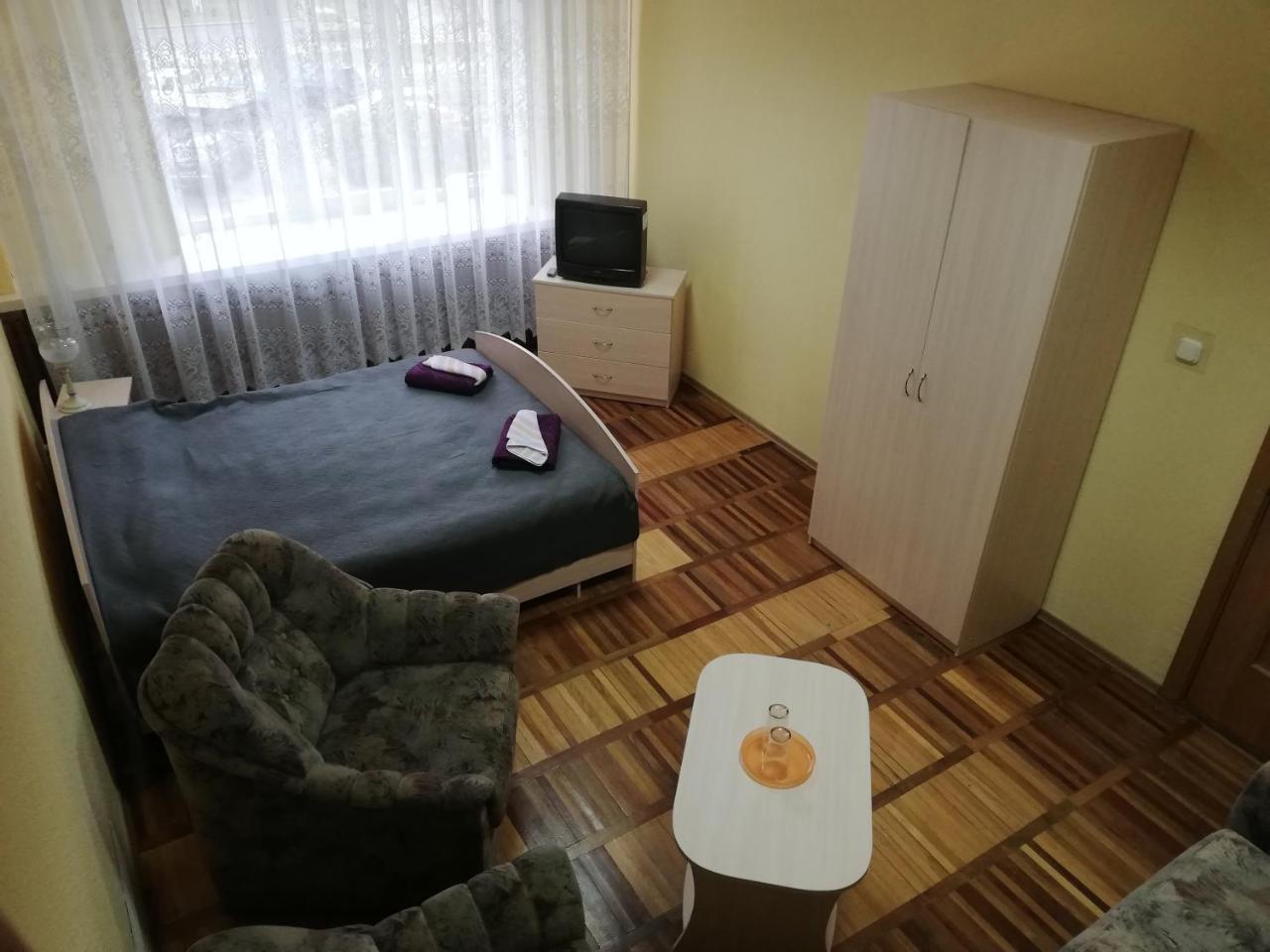 Rooms For Rent On Vokzal เบรสต์ ภายนอก รูปภาพ
